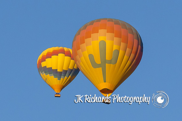 Balloon Kiss